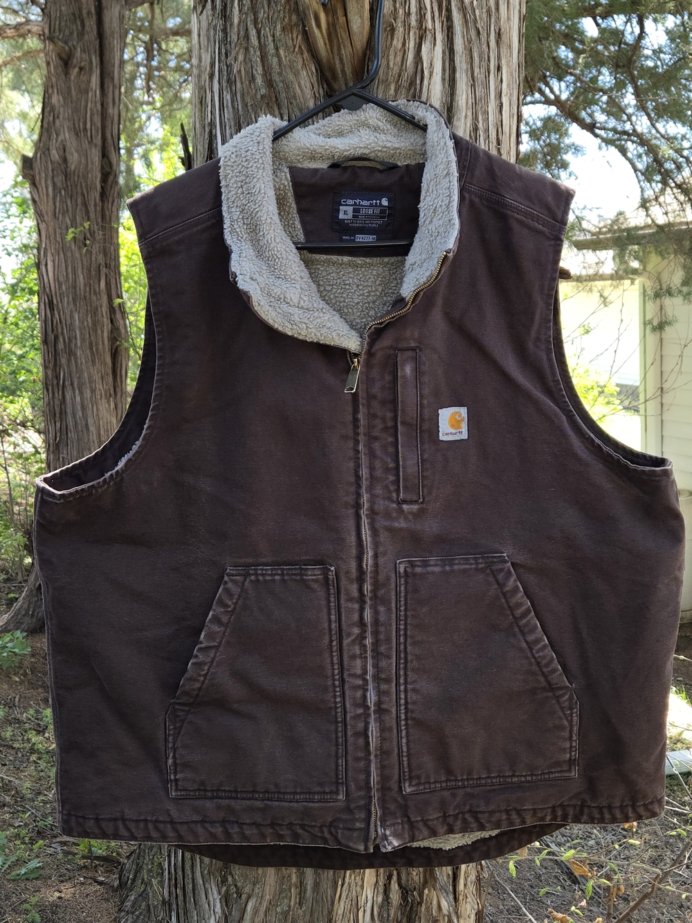 Carhartt Loose Fit Duck Sherpa-Lined Mock-Neck Vest in Dark Brown Mens XL